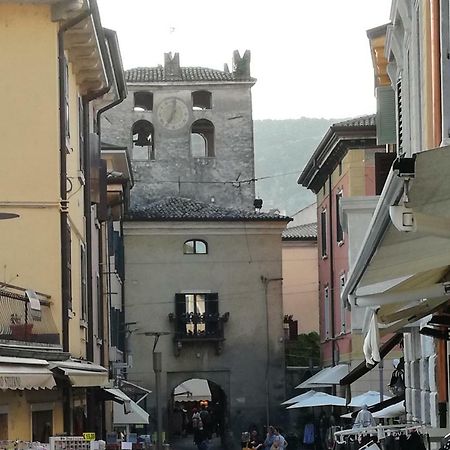 Via XX Settembre 1 Villa Garda  Buitenkant foto
